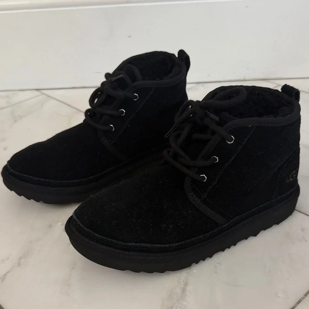 UGG Neumel Black Suede Leather Shearling Fleece Lined Ankle Boot Lace Up Euro 37 - Picture 3 of 11